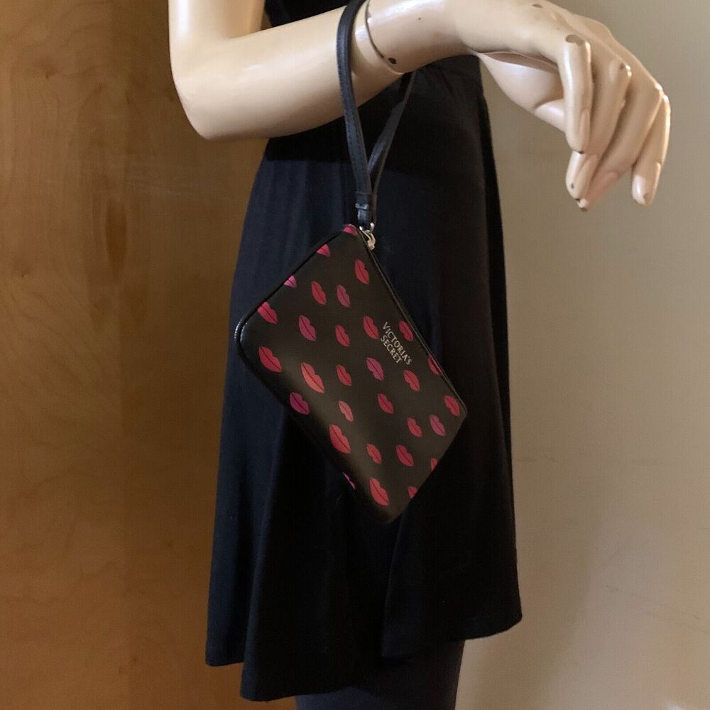 VICTORIA'S SECRET Black Faux Leather Wristlet with Pink & Red Lipstick Love Kiss - Picture 2 of 15